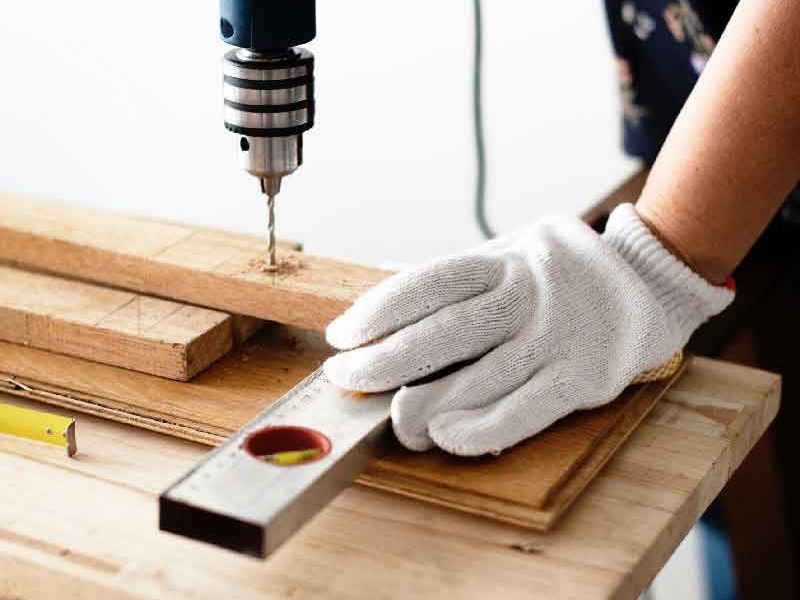 Prestation de petit bricolage chez un particulier